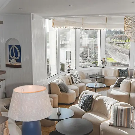 La Marine Hotel