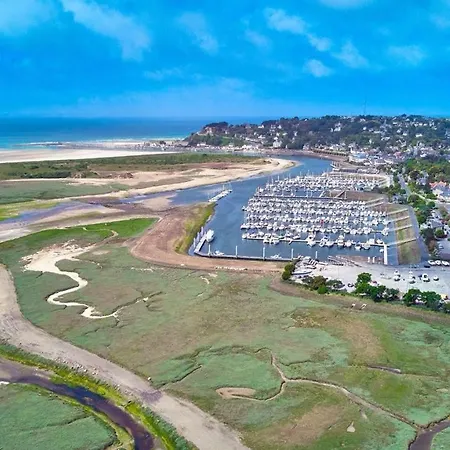 La Marine 4* بارنفيل-كارتريت
