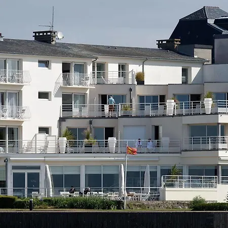 Hotel La Marine 4*